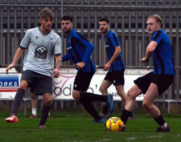 Jack Griffiths spreads the ball wide for Hakin